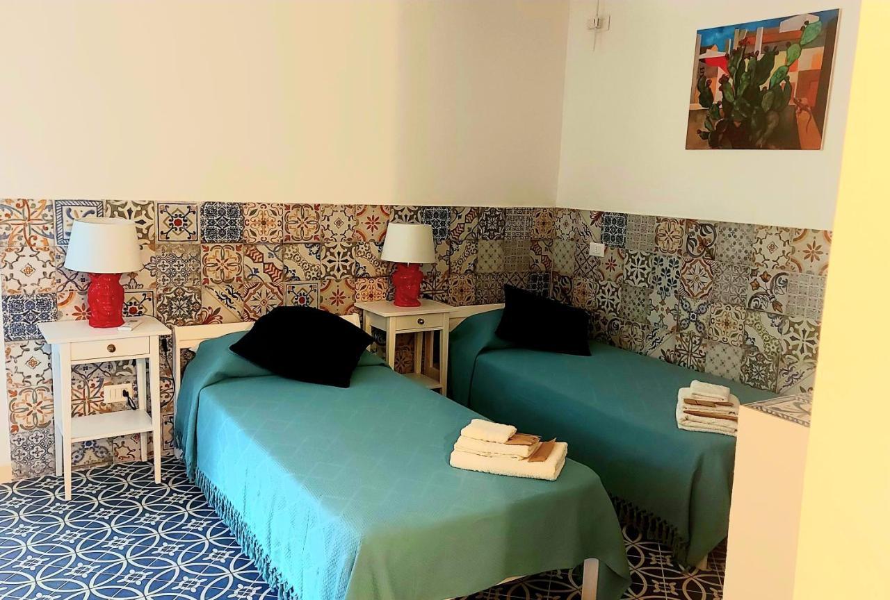 Vfh Villa Flavia Eco B&B - 50 Metri Dal Mare 산타플라비아 외부 사진